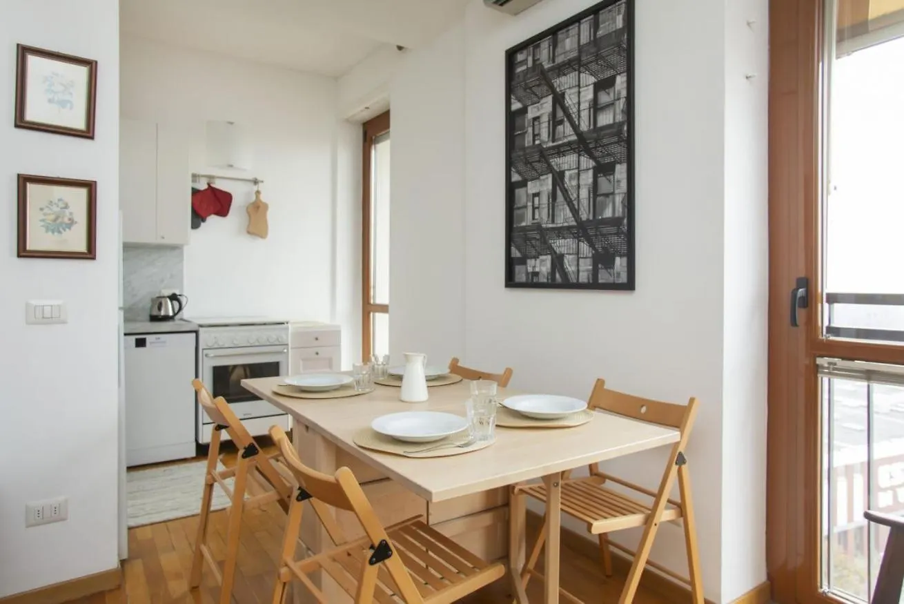 Apartment We Home - Ripamonti 66 Milan Italy