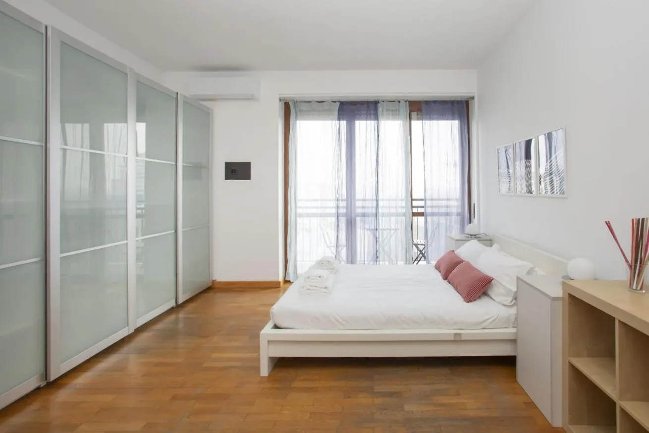 We Home - Ripamonti 66 Milan