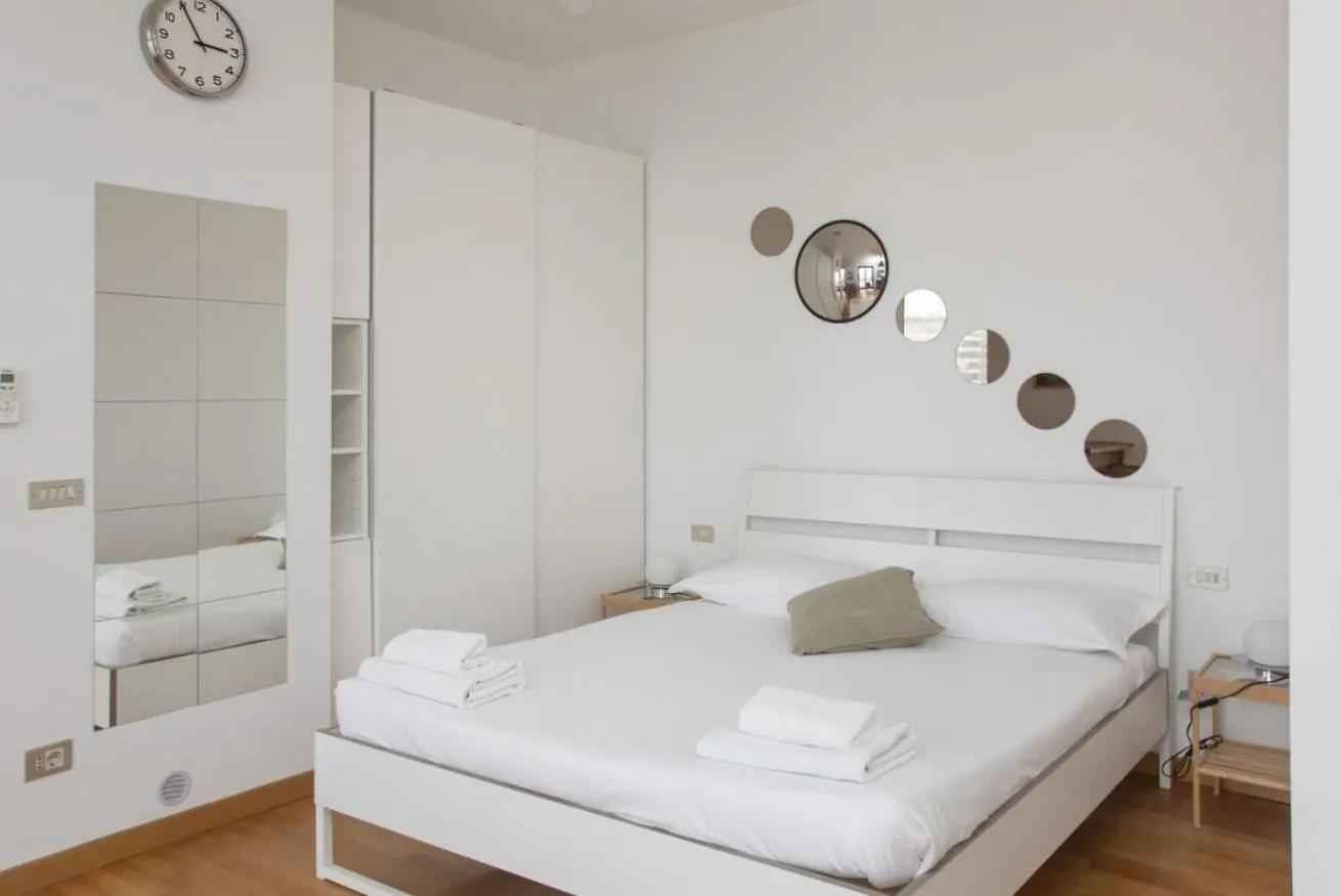 We Home - Ripamonti 66 Milan Apartment
