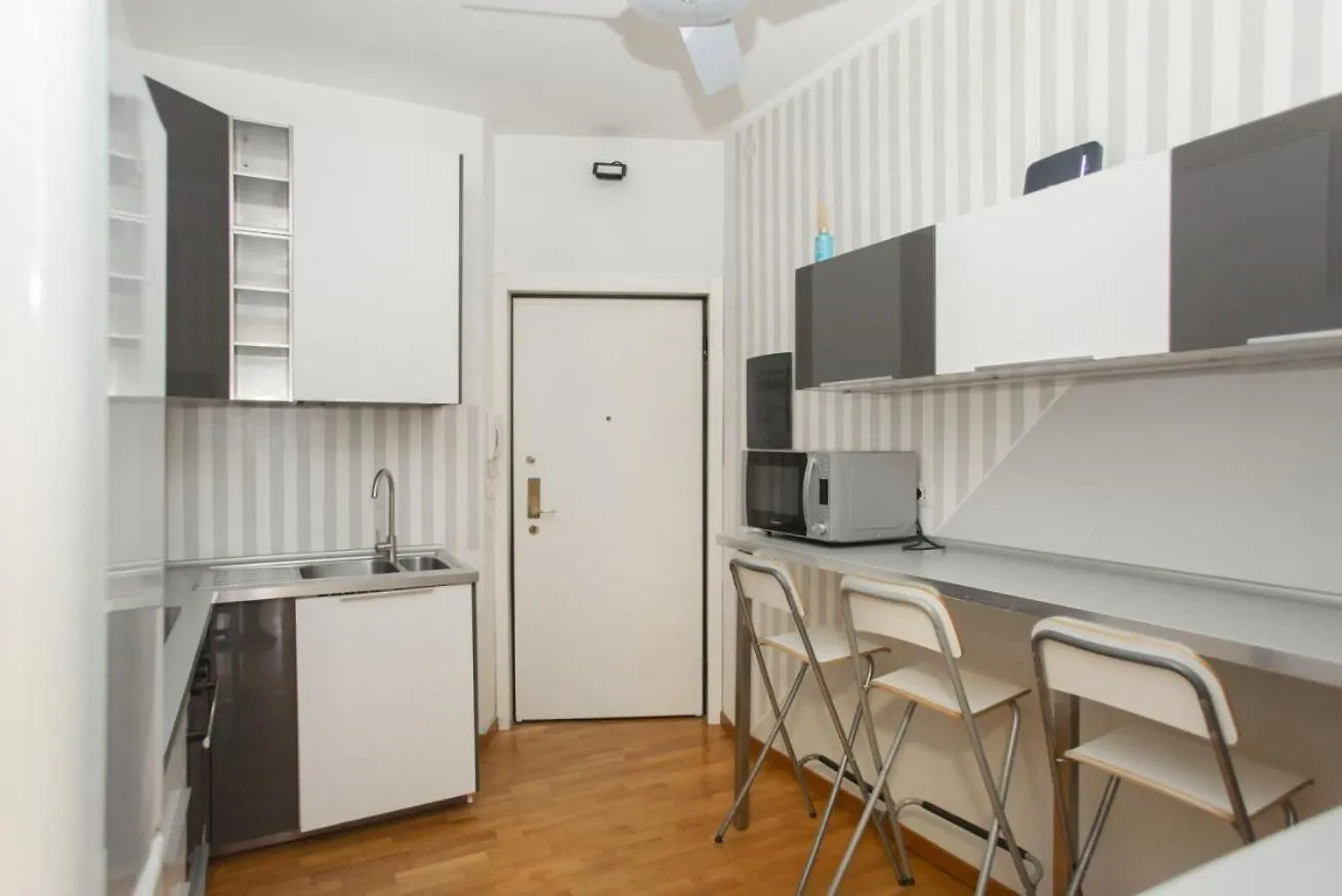 We Home - Ripamonti 66 Milan Apartment
