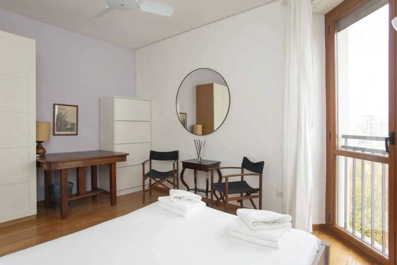 We Home - Ripamonti 66 Milan Apartment